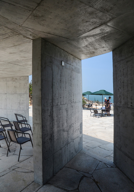 Galería Abstracta / Yin Peiru Architecture Studio - Imagen 13 de 22