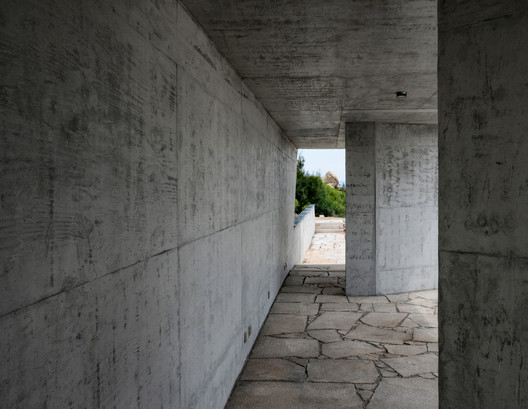 Galería Abstracta / Yin Peiru Architecture Studio - Imagen 4 de 22