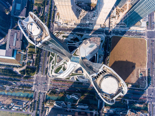 Coop Himmelb(l)au and UNStudio to speak at the 2018 Tsinghua Design Academic Week! Register for the year's premier forum. Coop Himmelb(l)au and UNStudio to speak at the 2018 Tsinghua Design Academic Week! Register for the year's premier forum. - Image 17 of 26