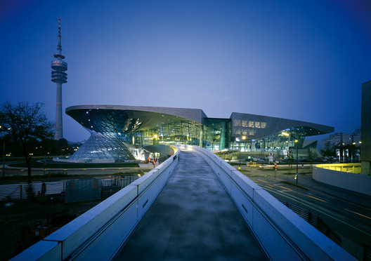 Coop Himmelb(l)au and UNStudio to speak at the 2018 Tsinghua Design Academic Week! Register for the year's premier forum. Coop Himmelb(l)au and UNStudio to speak at the 2018 Tsinghua Design Academic Week! Register for the year's premier forum. - Image 8 of 26