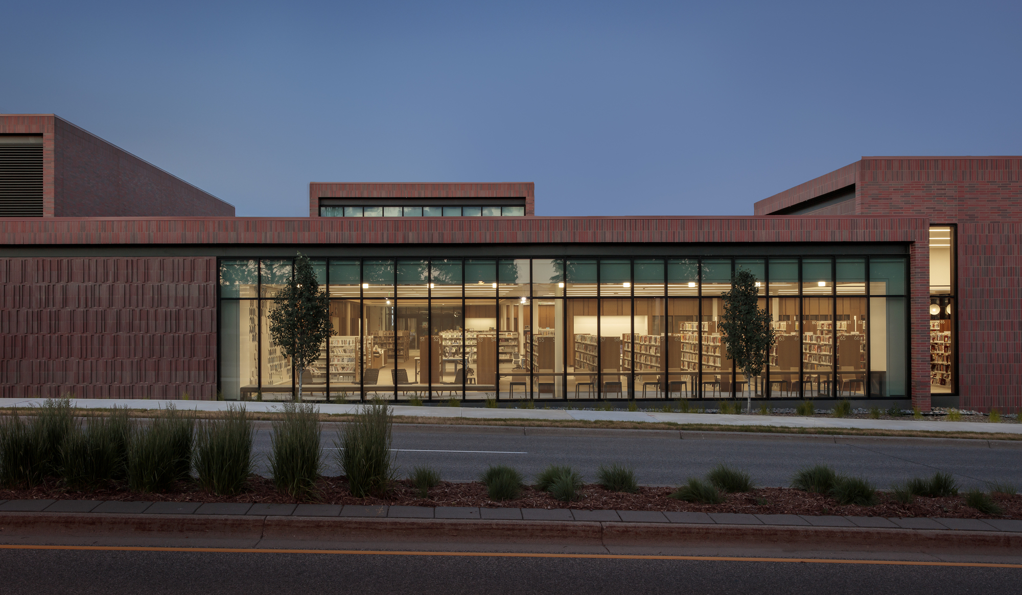 Gallery of Ramsey County Shoreview Library / HGA - 6