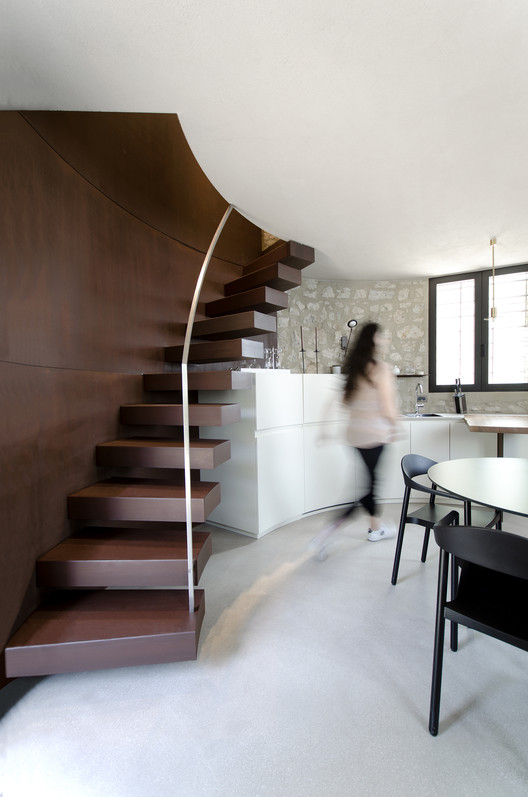 A New Life for a Little Tower / studio aledolci&co A New Life for a Little Tower / studio aledolci&co - Image 11 of 18