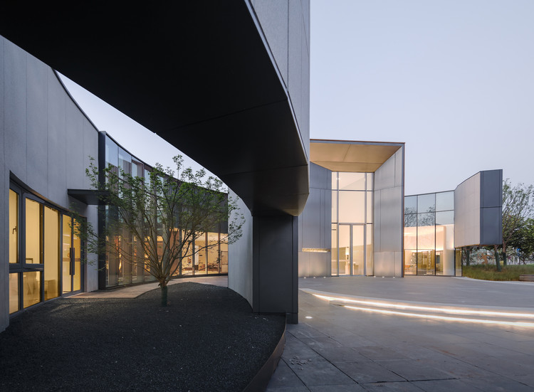 HeFei Fei River Central Smart Garden Library / GEEDESIGN - Facade