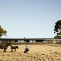 Red Hill Farm House / Carr + Jackson Clements Burrows Architects - Image 2 of 23