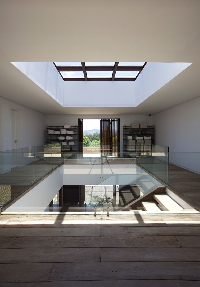 Casa Sustentável / Deborah Roig - Cozinha, Fachada, Viga, Mesa, Cadeira