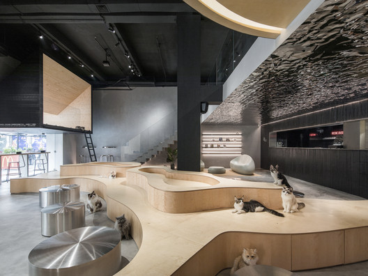 Meow Restaurant / E Studio - Imagen 11 de 29