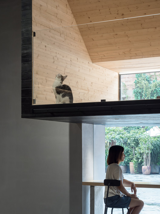 Meow Restaurant / E Studio - Imagen 13 de 29
