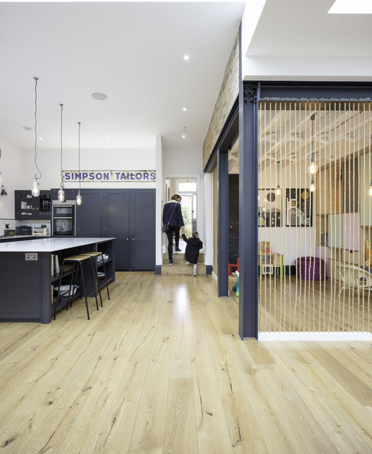 Casa Táctil / Thomas & Spiers - Imagen 8 de 14