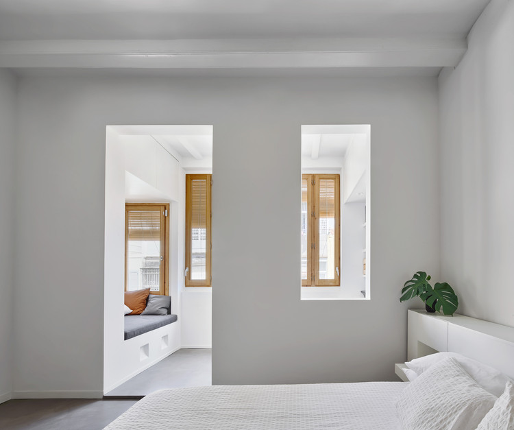 Apartamento en Gracia / Kahane Architects + Maria Alarcón - Más Imágenes