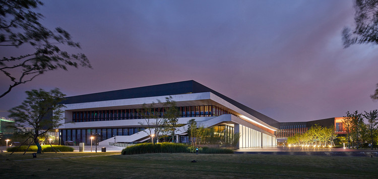 Wuhan Tencent R&D Center / IDEAL  - Image 6 of 22