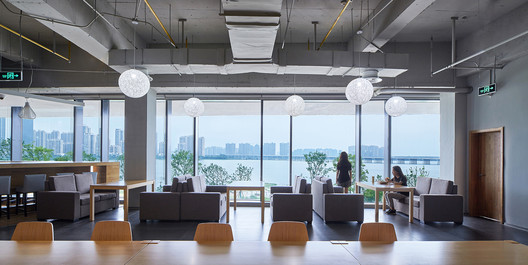 Wuhan Tencent R&D Center / IDEAL  - Image 19 of 22