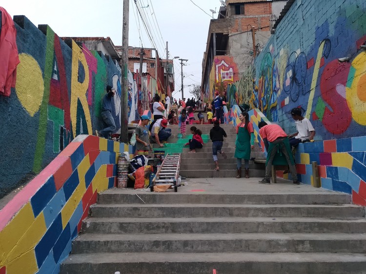 Graffiti: transformando paisagens, ocupando lugares - Imagem 1 de 3