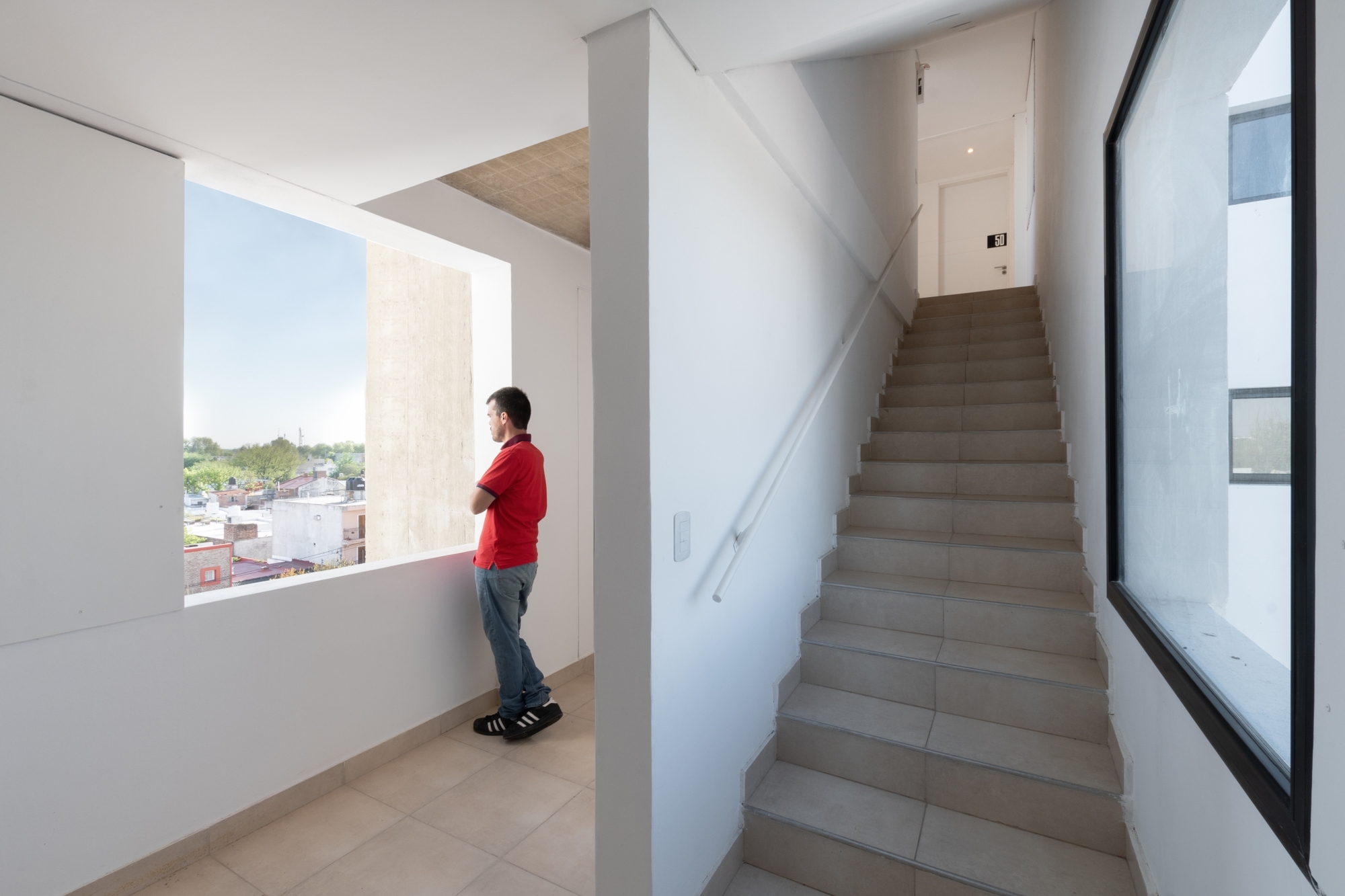 Galería de Edificio NANZER / V + Arquitectura - 16