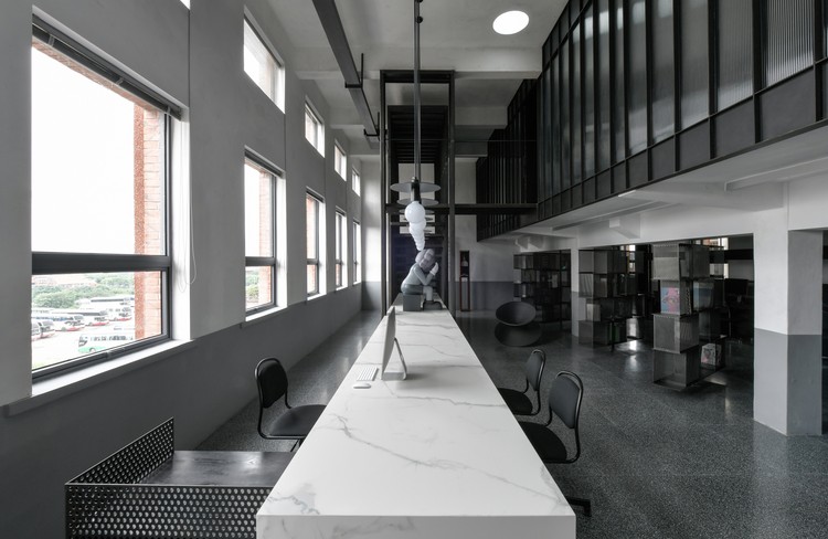 MH Creative Studio / Xiamen Himalaya Design & Decoration - Interiores De Oficina