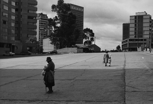 Bogotá, Through the Photography of Hernán Díaz Bogotá, Through the Photography of Hernán Díaz - Image 5 of 6