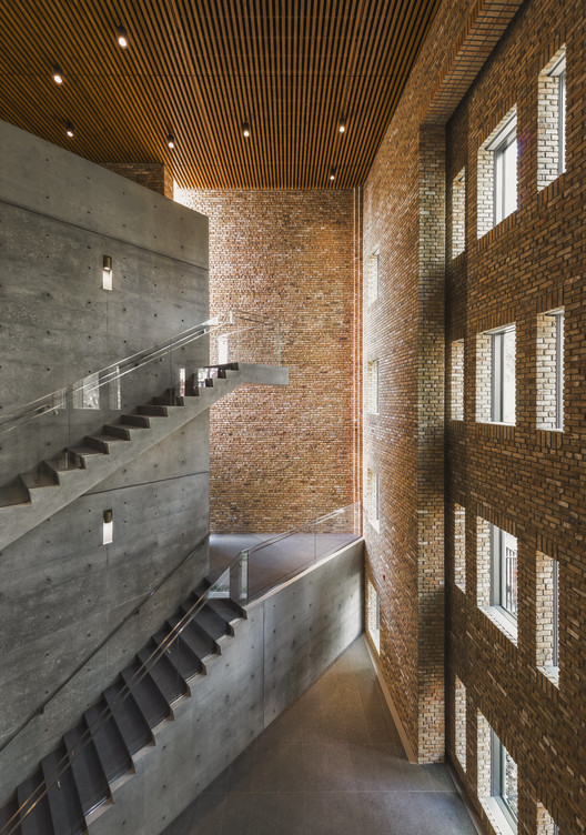 Espacio de exposiciones Wrightwood 659 / Tadao Ando Architect and Associates Espacio de exposiciones Wrightwood 659 / Tadao Ando Architect and Associates - Imagen 12 de 20