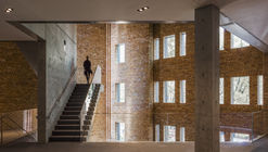 Wrightwood 659 Exhibition Space  / Tadao Ando Architect and Associates