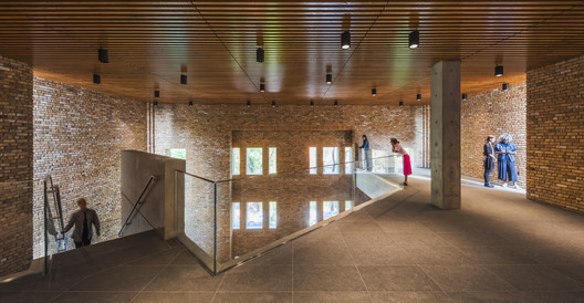 Espacio de exposiciones Wrightwood 659 / Tadao Ando Architect and Associates Espacio de exposiciones Wrightwood 659 / Tadao Ando Architect and Associates - Imagen 5 de 20