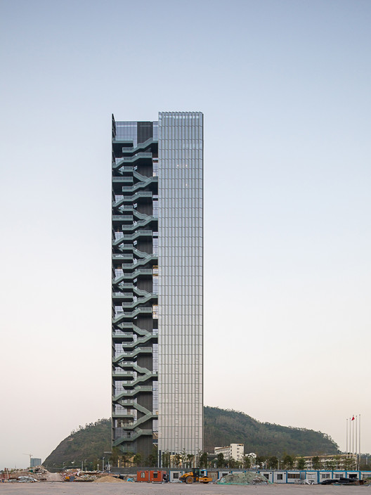 Shenzhen Nankai Building / Cube Design - Institutional Buildings
