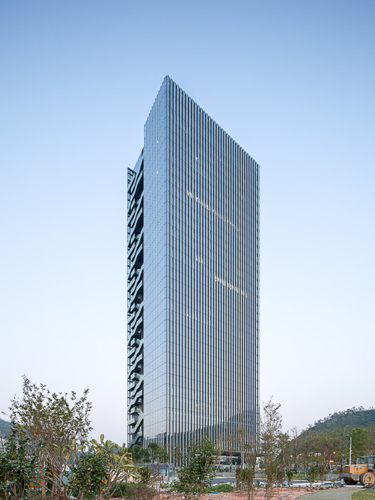 Shenzhen Nankai Building / Cube Design Shenzhen Nankai Building / Cube Design - Image 2 of 27