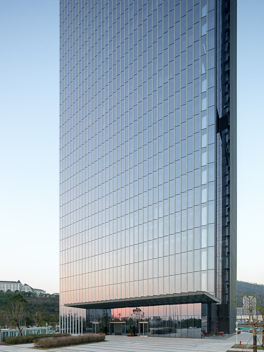 Shenzhen Nankai Building / Cube Design Shenzhen Nankai Building / Cube Design - Image 3 of 27