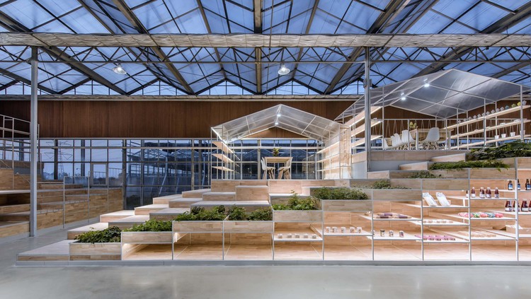 Various spaces suits for gallery and performance. Image © Xiao Wang