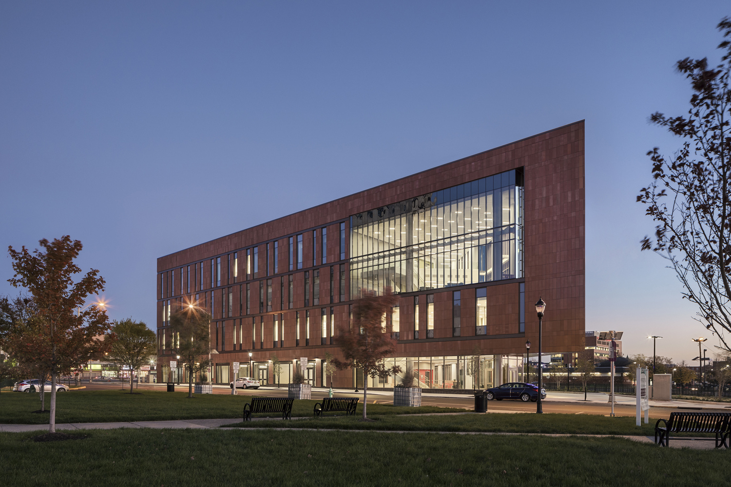 Sunny Rutgers Building Gallery of Rutgers University-Camden: Nursing and Science Building ...