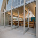 Capilla Cristo Resucitado / Ligia Quijano Axle + Rodrigo Marí Cabrera - Fijación Vigas, Fachada