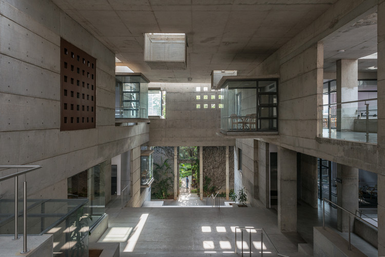 IIM-B New Classroom Complex / Mindspace - Windows