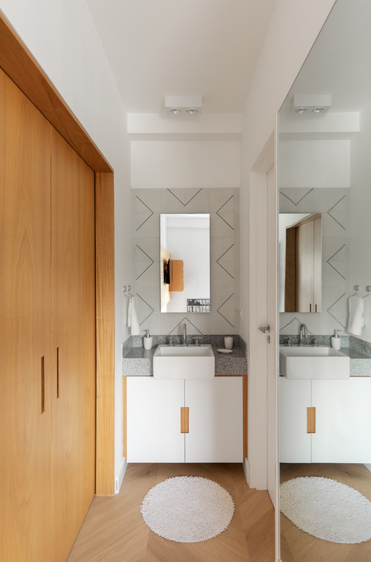 Apartamento Tres / TAU Arquitectos - Imagen 10 de 19