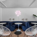 Orna Café / Moca Arquitectura - Fotografía interior, Café, Mesas, Sillas, Iluminación