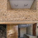 Jota House / Minimo Comun Arquitectura - Houses
