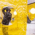 纽约熨斗大厦广场展出装置艺术，在冰天雪地里增添“愉悦” - 4 的图像 4