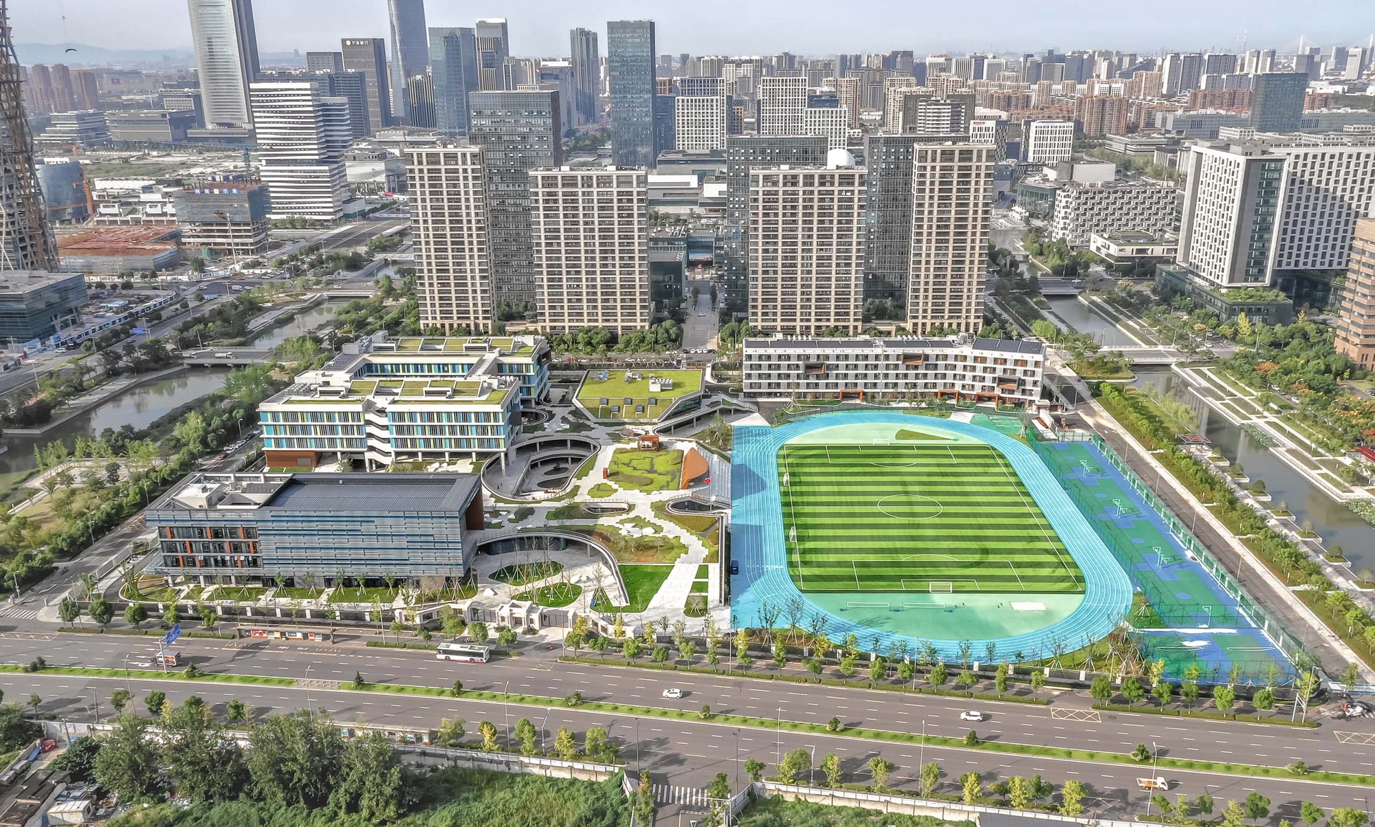 Gallery of East Campus of Ningbo Xiaoshi High School / United Design ...