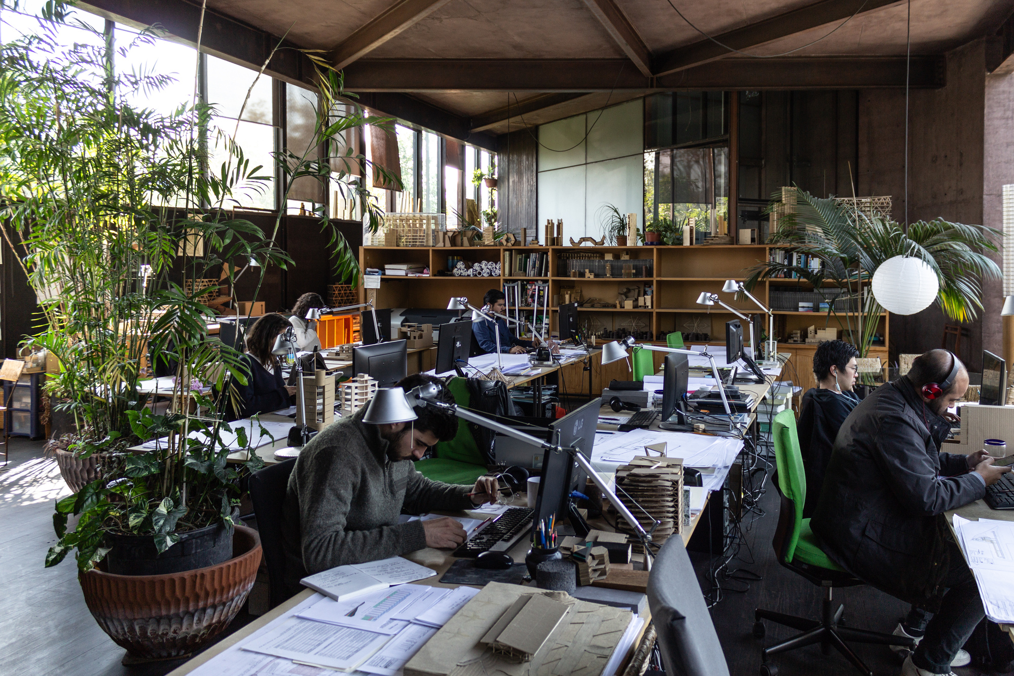 Galería de Jardín 17: Un espacio público para la reflexión y