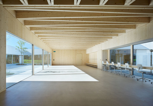Escuela Rotewis / Rohrer Sigrist Architekten - Imagen 6 de 15