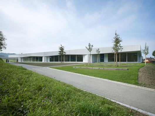 Escuela Rotewis / Rohrer Sigrist Architekten - Imagen 5 de 15