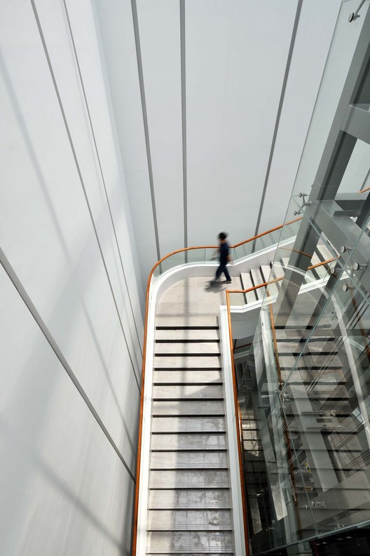 R&D Headquarters, TOYO Electric / JJP Architects & Planners - Stairs, Handrail, Steel, Windows