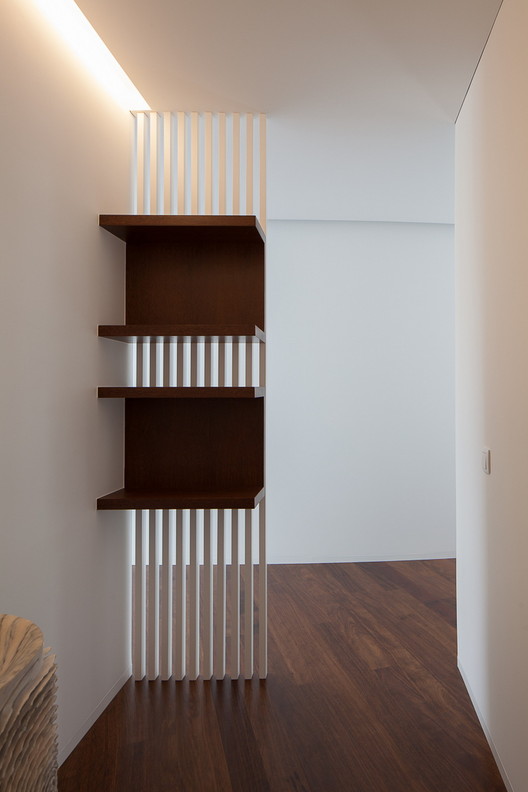 Casa AP / FCC Arquitectura Casa AP / FCC Arquitectura - Prateleira