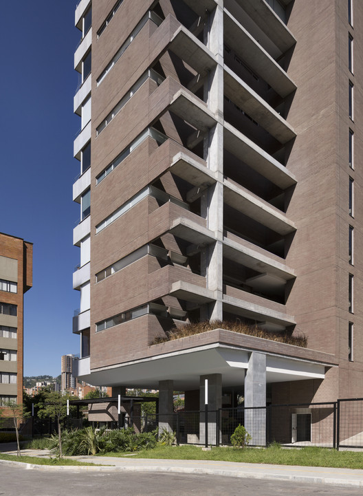 Obra Diecinueve / OPUS - Image 7 of 34