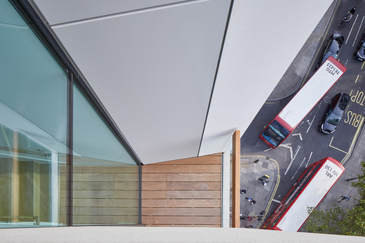 White Lion House / MICA Architects White Lion House / MICA Architects - Imagem 17 de 33