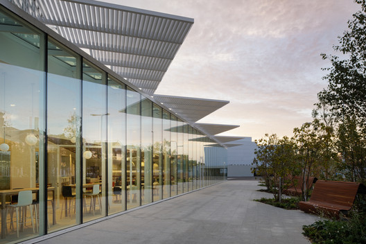 兼具空间封闭性和开放性的钞票处理厂 / Jean-Paul Viguier et Associes - 14 的图像 21