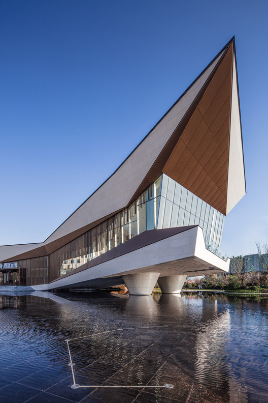 Langtin Yuanzhu Experience Hall / CHALLENGE DESIGN - Image 3 of 44