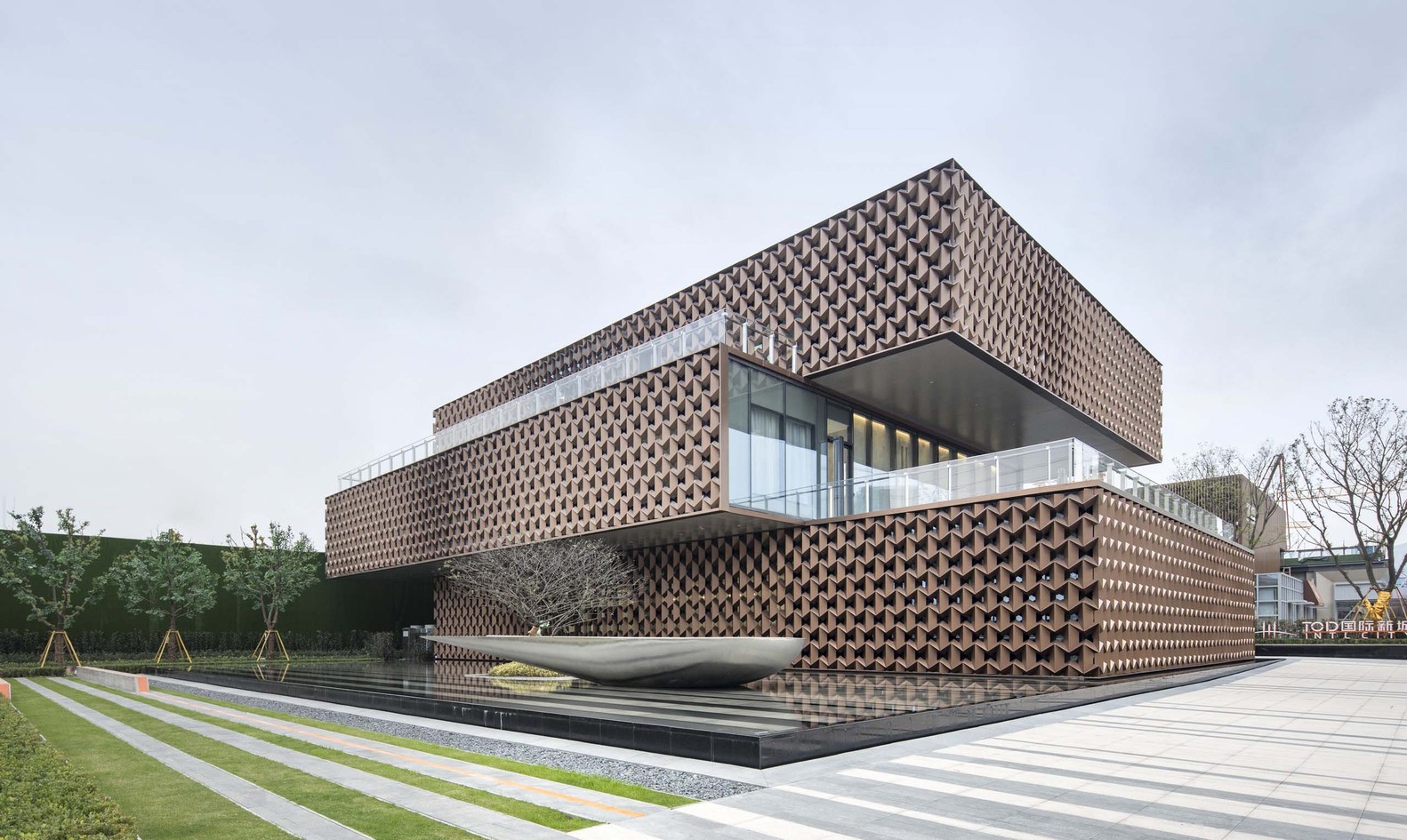 Gallery of The Sales Center in Wenzhou TOD New Town / NAN Architects 1