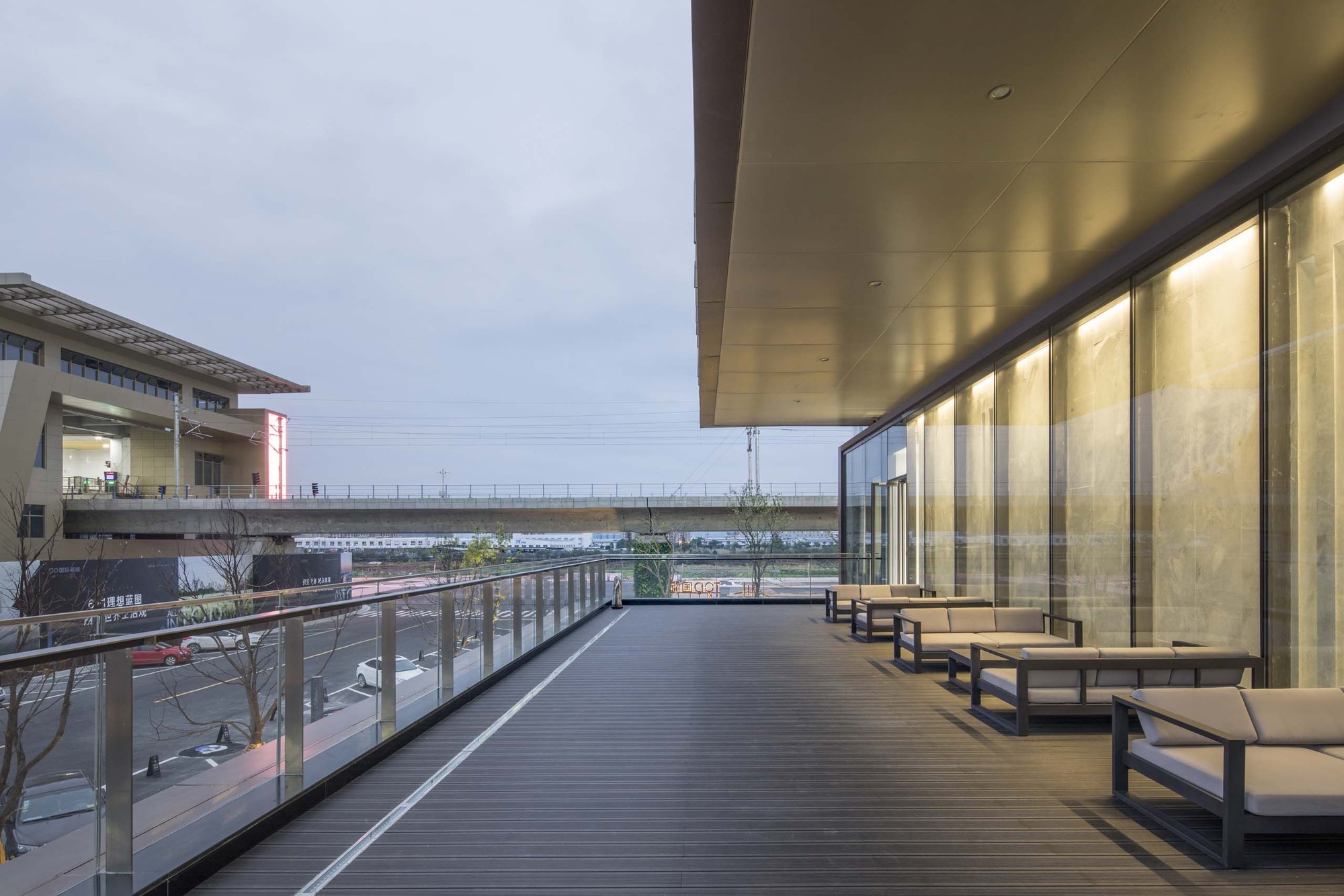 画廊 温州TOD国际新城售楼中心 / NAN Architects - 7