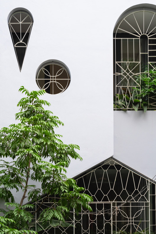 Đại Kim house / Aline Architect - Windows