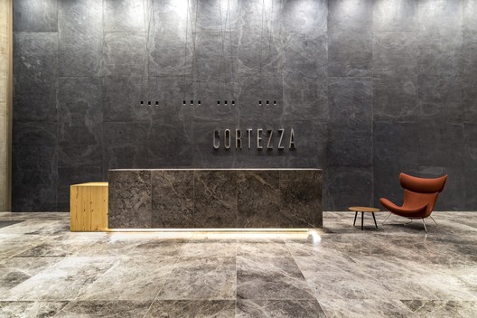 CORTEZZA / TERRANUM - Image 9 of 19