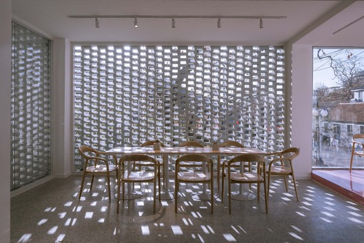 Mica-Bar / 3andwich Design / He Wei Studio - Imagem 10 de 24