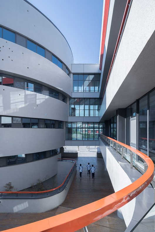 Escola Jining Haida Xingzhi / Outside Arch Studio Escola Jining Haida Xingzhi / Outside Arch Studio - Imagem 61 de 83