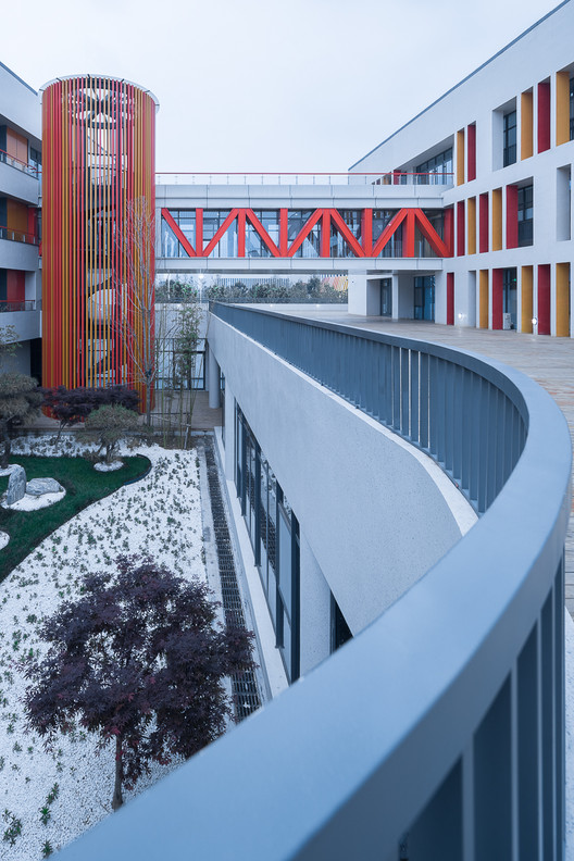 Escola Jining Haida Xingzhi / Outside Arch Studio - Imagem 41 de 83